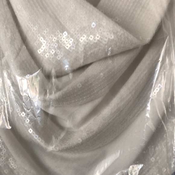 Dress - Picture 11 of 11